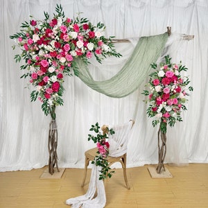 Arco di fiori fucsia e rosa brillante per matrimonio, festoni per matrimonio, fondale per matrimonio, decorazioni per pergolato, fiori per gazebo, rose, gelsomino, gypsophila