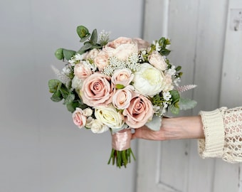 MGDMerciGarden Dusty Rose Pink Brautstrauß, klassischer Hochzeitsstrauß, rustikaler Boho Blumenstrauß, Design in Rose und Pfingstrose