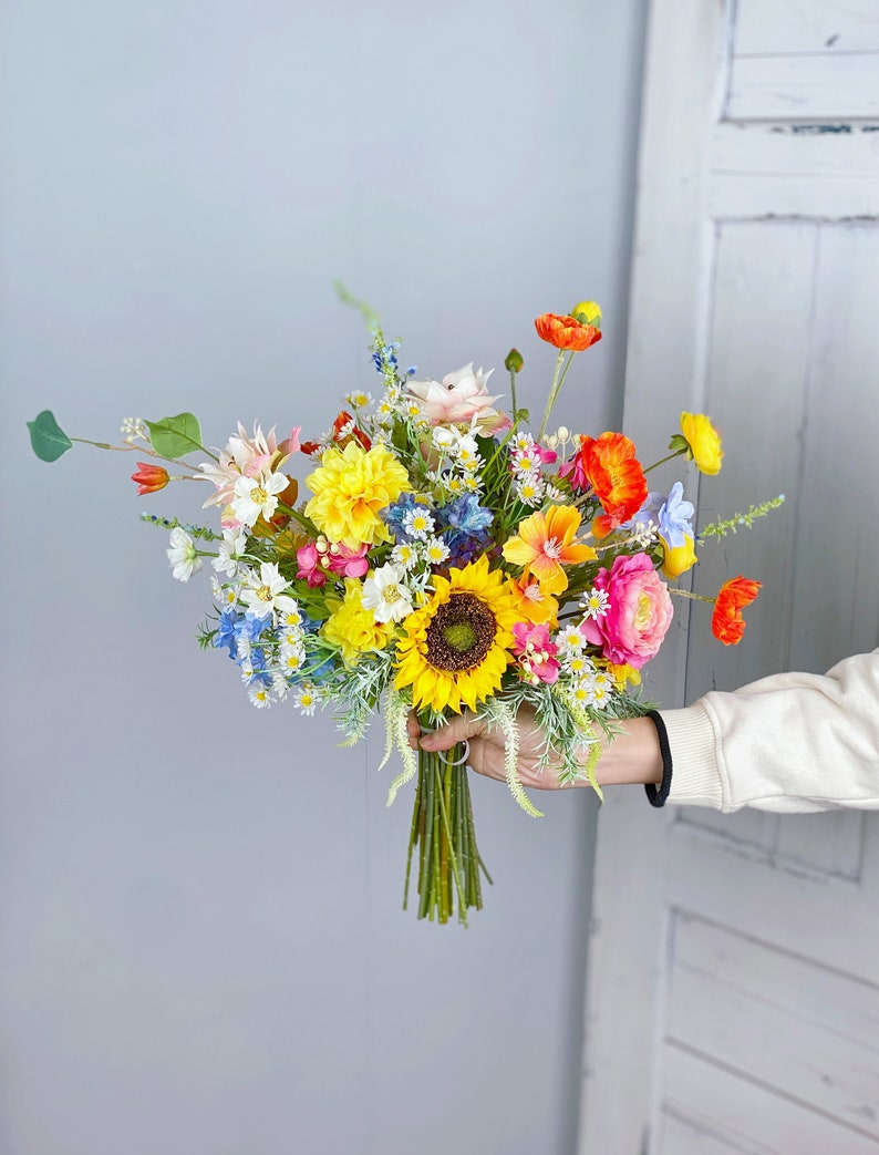 Wildflower Bridal Bouquet, Colorful Wedding Bouquet, Boho Flower Bouquet, Design in Sunflowers, Daisies, Dahlia and Ranunculus Bridal  - 15"