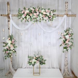 Arco di fiori rosa antico, rosa cipria e bianco per matrimonio, festoni per arco, fondale per matrimonio, fiori per gazebo