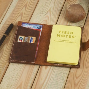 Funda de cuero para notas de campo, soporte de funda de cuero para libro de notas de 3,5 "x 5,5", funda para notas de campo de bolsillo de viaje, folio de bloc de notas de cuero Crazy Horse