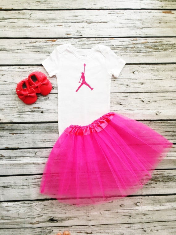 pink jordan outfit