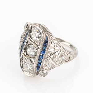 Art Deco ring platinum with diamonds and sapphires