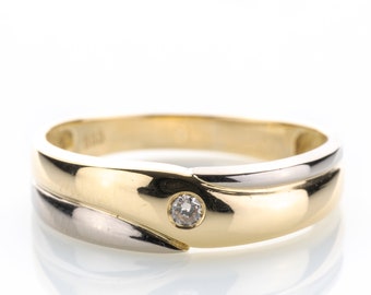 Vintage 14k gold ring with a diamond