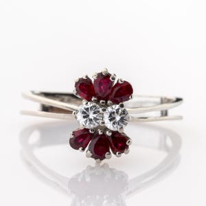 Vintage 18k white gold ring with rubies and diamonds