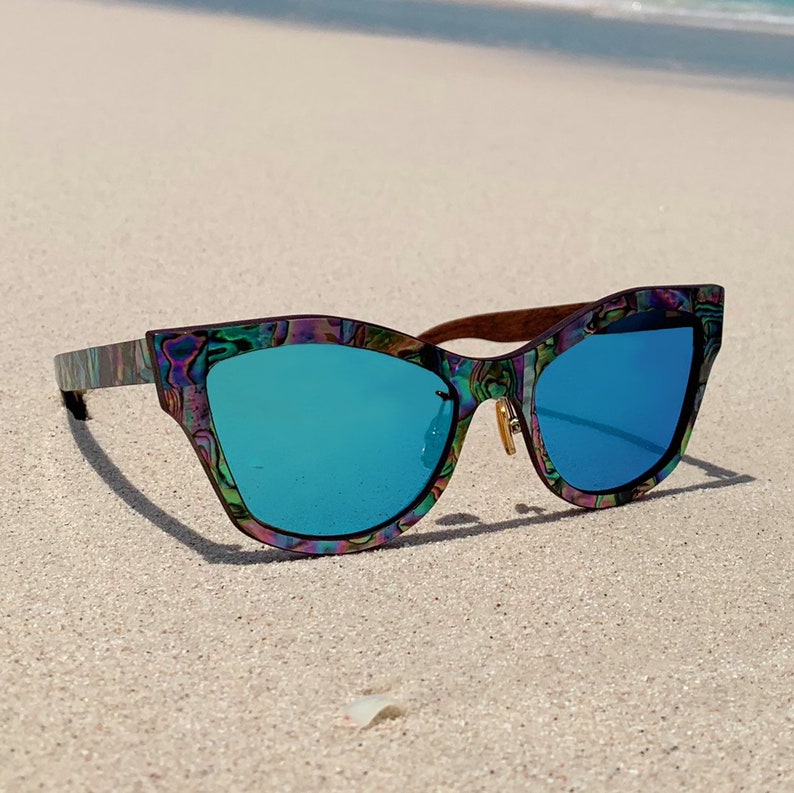 Logo sunglasses image