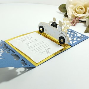 SVG ミニポップアップ結婚式の車の招待状テンプレート三つ折り渦巻き状の招待状結婚式の SVG カットファイル Cricut シルエットカメオ