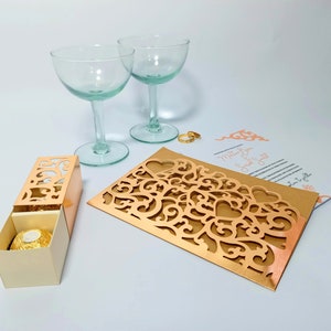 Set mit Hochzeitseinladungs- und Süßigkeitenbox-Vorlage, wirbelnde Arabesken-Hochzeit | Cricut-Schnittdatei | Silhouette Cameo