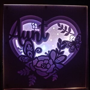 Schaduwdoos SVG 3D gelaagde SVG Moederdag tante vlinder papier gesneden lichtbak Schaduwdoos frame 8"x8" inbegrepen Cricut Silohuette lasergesneden