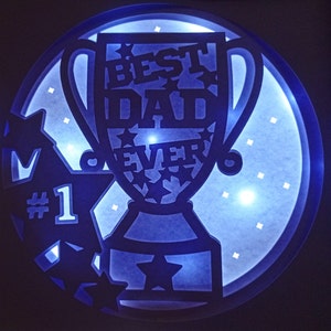 Shadow Box SVG 3D Layered SVG Vatertag Best Dad Ever Trophäe Svg Papierschnitt Light Box Shadow Box Rahmen 8"x8" inklusive Cricut SVG Silohuette