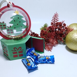 SVG Snow Globe Ornament Ball Gift Box Christmas Tree Gift Svg Cut Files ...