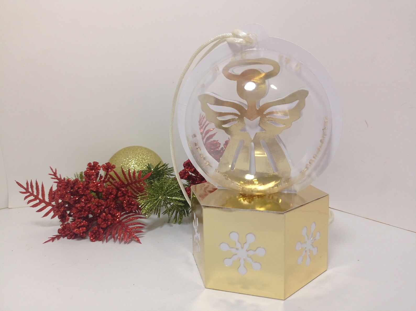 SVG Snow Globe Ornament Ball Gift Box Svg Cut Files Candy - Etsy
