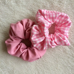 Pink checkered checkered patterned scrunchies set of 2 hair elastic cotton valentine gift image 1