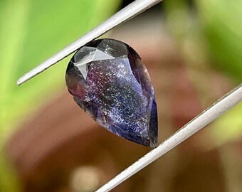 100 % naturlig flashig iolit solsten, päronformad fasetterad lös ädelsten 9x15x5mm (4,90 ct)