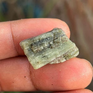100% Natural Emerald Rough Gemstone  AAA Quality Earth Mine Raw