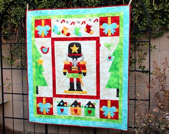 Decorating For Christmas Quilt Pattern