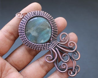 Ciondolo Polpo In Rame Con Labradorite Naturale, Gioiello Artigianale Inciso, Pietra Grigia 3,58 Carati