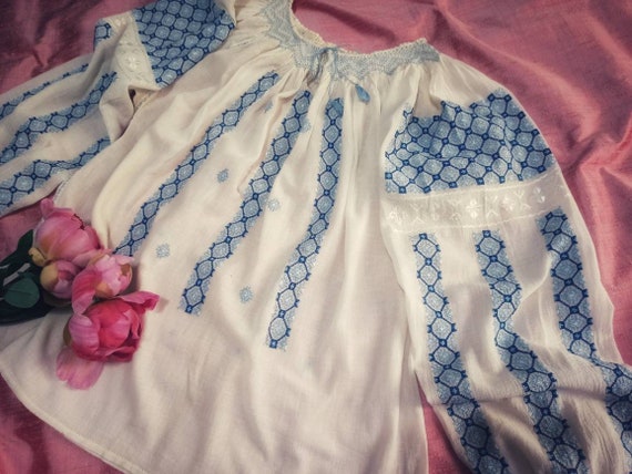 Blue & White Handembroidered Blouse ~ Vintage Roma