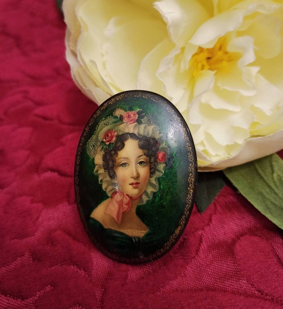 PORTRAIT!! Amazing Russian Handpaint Brooch ~ Russ