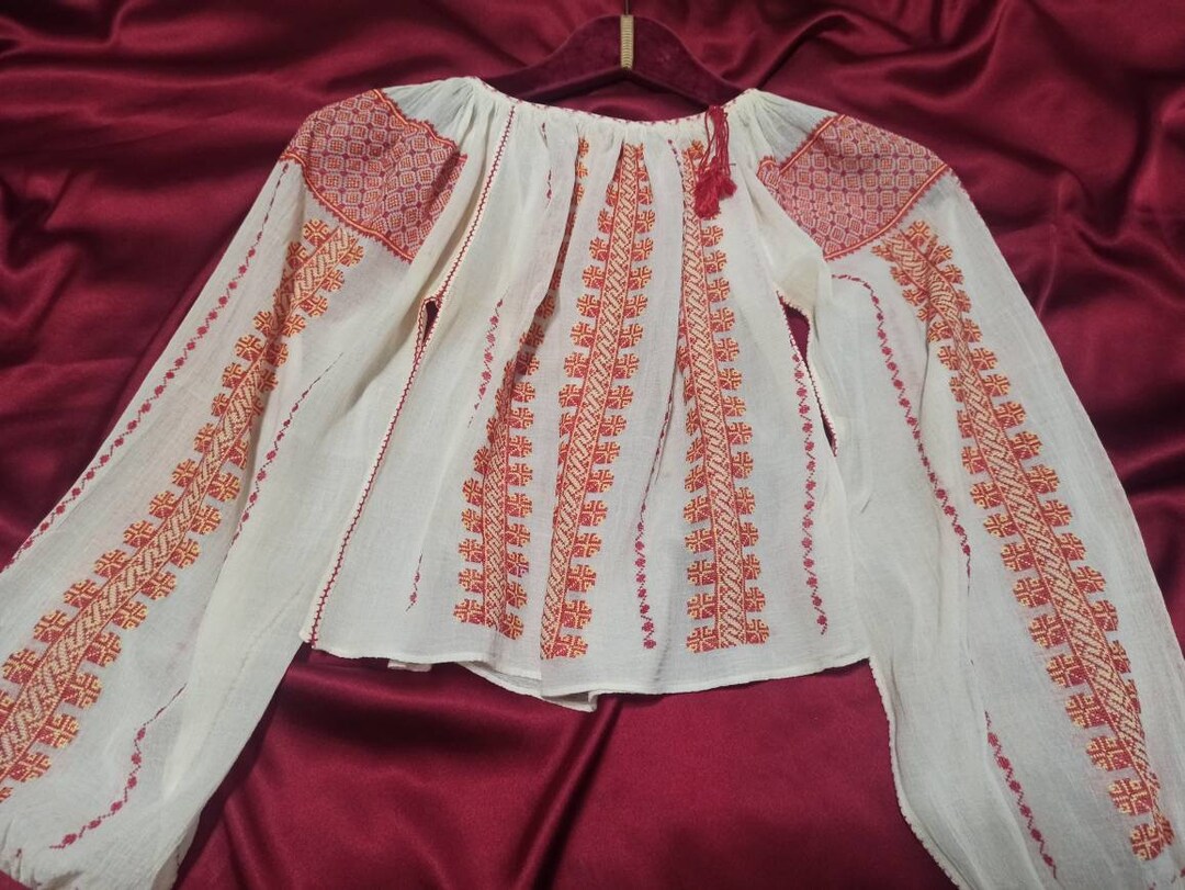 Romania Thread ROMANIAN Handembroidered Blouse Embroidery With Cotton & Silk Threads ...