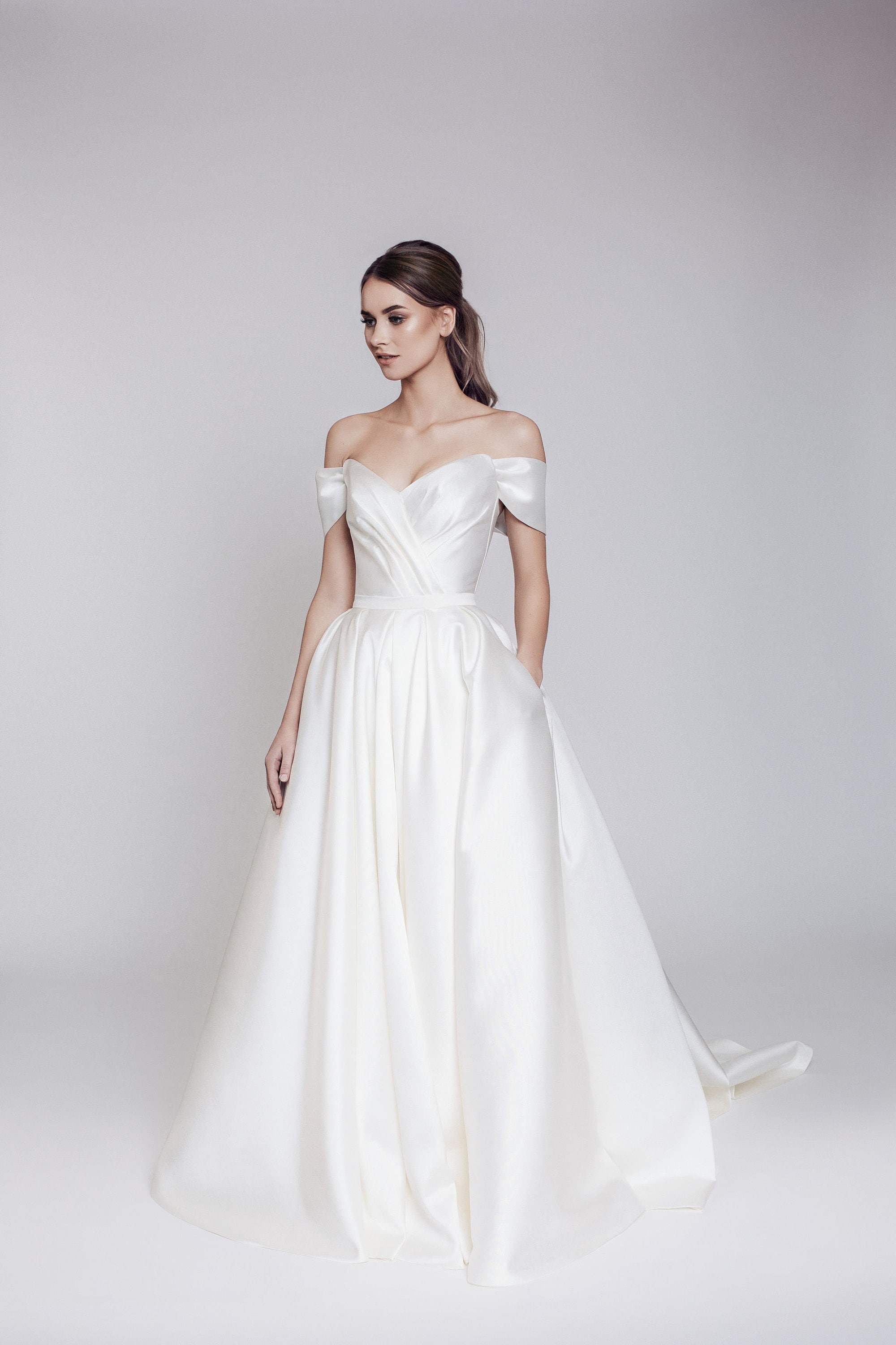 wedding dress victorian