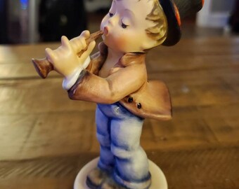 Hummel 'Sernade" figurine 85/0