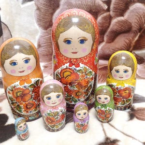 Muñecas rusas - 10 muñecas en 1 / Pintadas a mano con arte popular / Muñecas rusas con traje tradicional ucraniano / Muñecas rusas personalizadas / Muñecas étnicas imagen 9