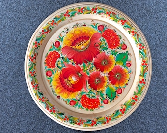Wood wall plate with beautiful flowers| Decorative plate by Ukrainian artist with floral ornament|Home decorating| Christmas gift|Petrykivka
