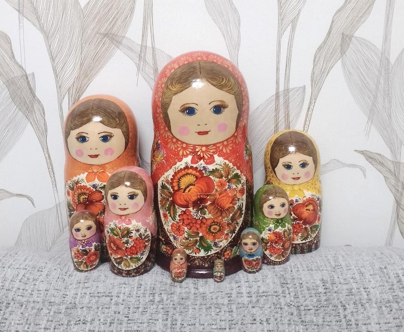 Muñecas rusas - 10 muñecas en 1 / Pintadas a mano con arte popular / Muñecas rusas con traje tradicional ucraniano / Muñecas rusas personalizadas / Muñecas étnicas imagen 6