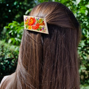 Figured wooden decorative hairpin for women&#39;s hair| Original hairpin made of wood| Hand-painted hair clip with Petrikov painting| Souvenir