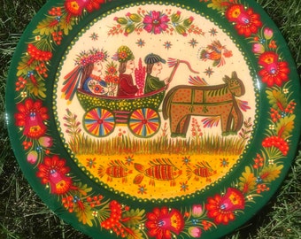 Ukrainian folk art- large wooden wall plate|Stories from the life of Ukrainian village|Painting on wood by Ukrainian folk artist| Petrykivka