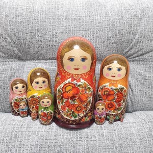 Muñecas rusas - 10 muñecas en 1 / Pintadas a mano con arte popular / Muñecas rusas con traje tradicional ucraniano / Muñecas rusas personalizadas / Muñecas étnicas imagen 5