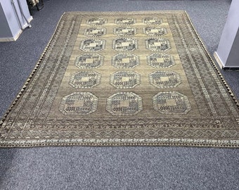 9’8”x13’5” ft. Vintage Persian rug. Persian area rug. Living room rug. Distressed area rug. Nomadic rug. Neutral colors rug. Oushak rug.