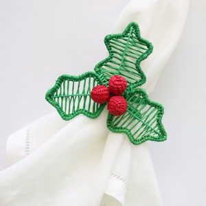 Holly Berry Napkin Ring/Iraca/raffia/Christmas table decor