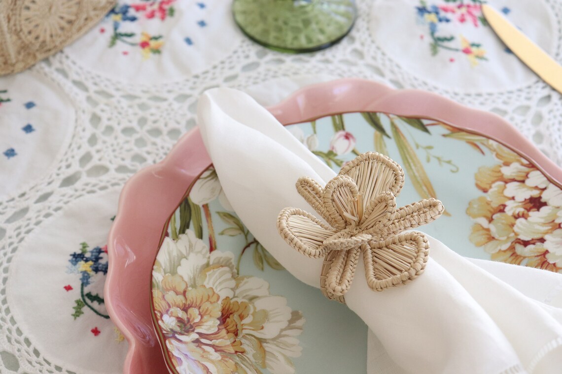 Orchid straw/raffia napkin rings Etsy