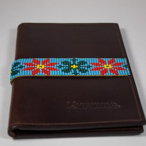 Passport Book - Huichol Tribe - Wixáritari Indigenous People - Natural Leather - Mexico Handmade - Beaded Passport Wallet - Peyote Button -