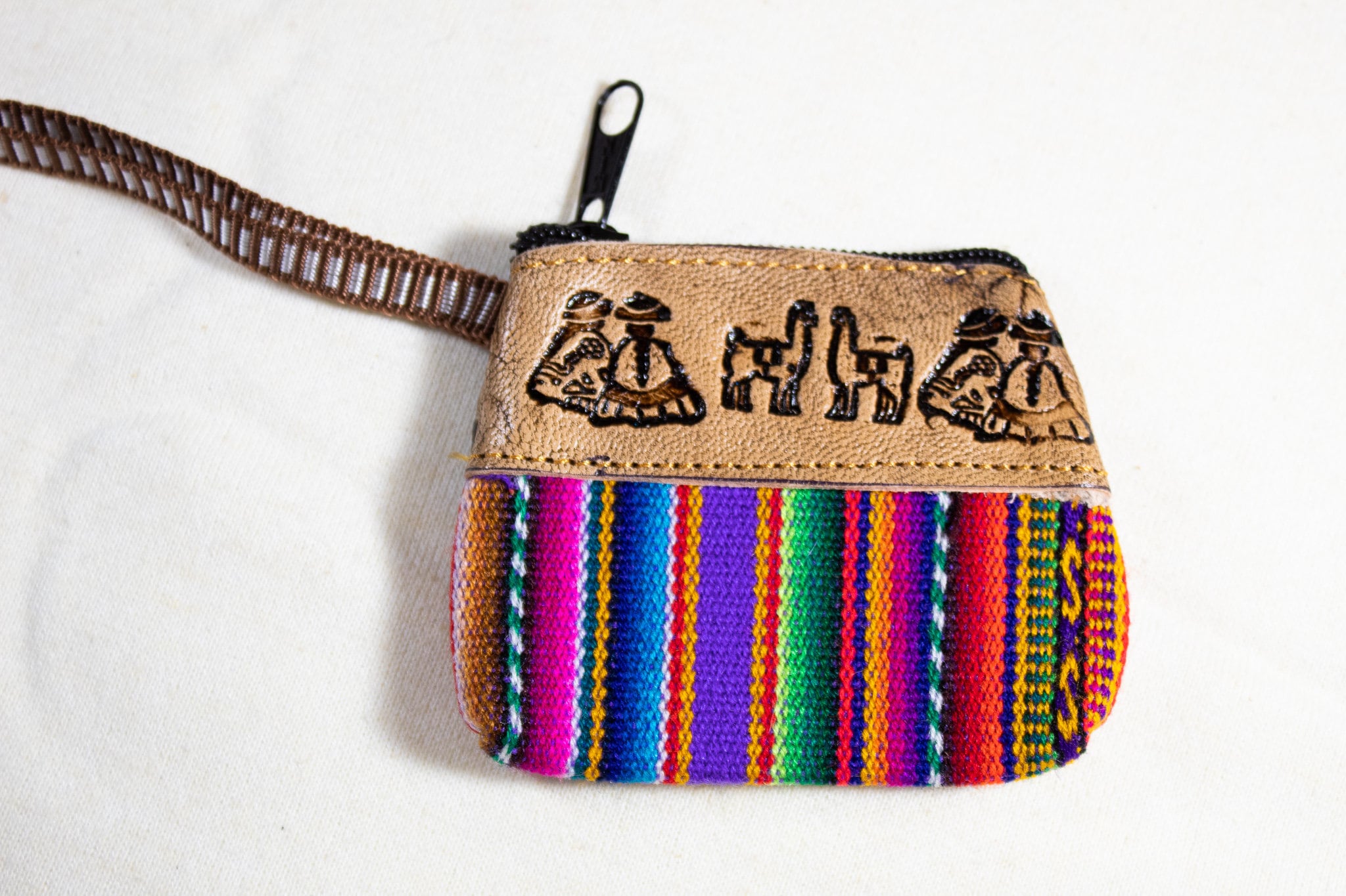 de monedas de cuero tallado a mano Llama Inca Etsy México