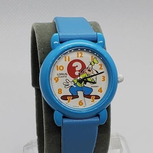 Vintage Lorus Quartz Goofy Watch