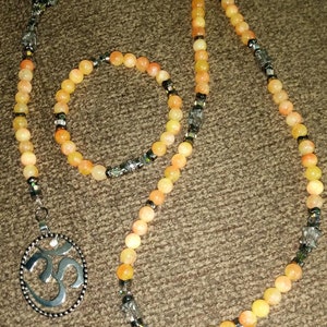 Ensemble de colliers de style Mala en jade sorbet orange