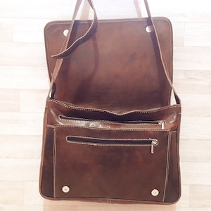 Handmade Moroccan Leather Messenger Bag: Rustic Berber Satchel
