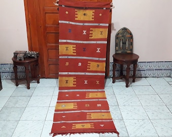 Handgemaakt zijden vloerkleed met Marokkaanse cactus: decor berberboho (7,87 x 2,42 ft)