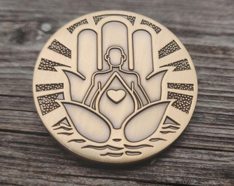 Be Here Now Mantra Medallion – Yoga, Meditation Aid (38mm)