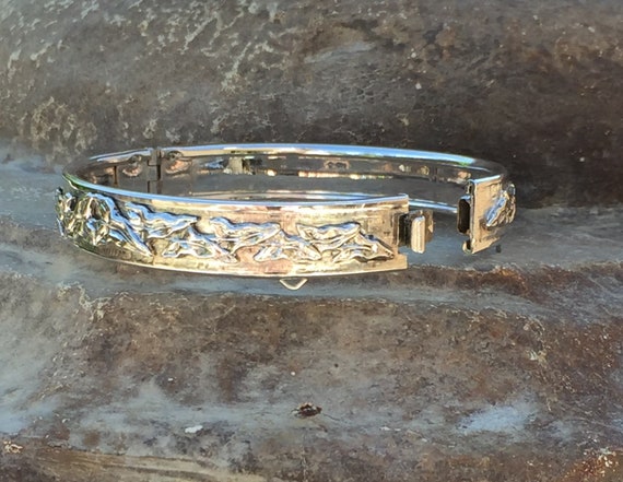 Whiting and Davis Silver Bracelet Hinged Clamp Repousse Bangle Vintage Jewelry Hallmarked Silver Tone Collectable Brand Gift for Her