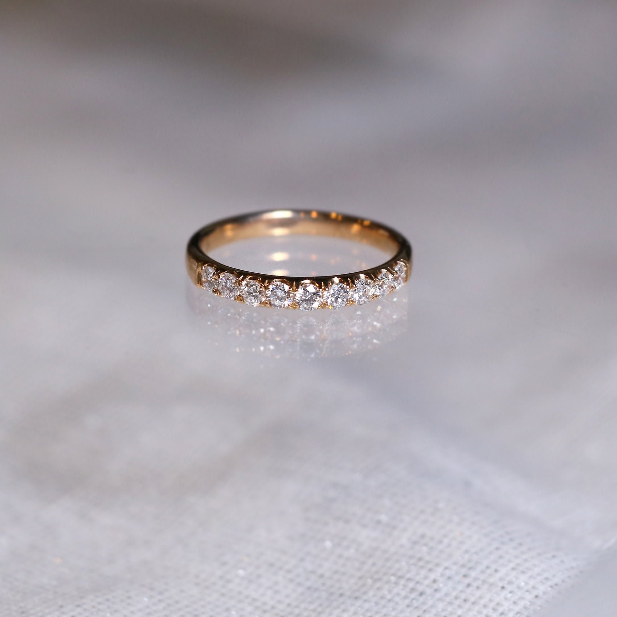 Round Wedding Engagement Eternity CZ Stones Studded 14K White Gold Silver Ring Round Wedding Engagement Eternity CZ Stones Studded 14K White Gold Silver Ring