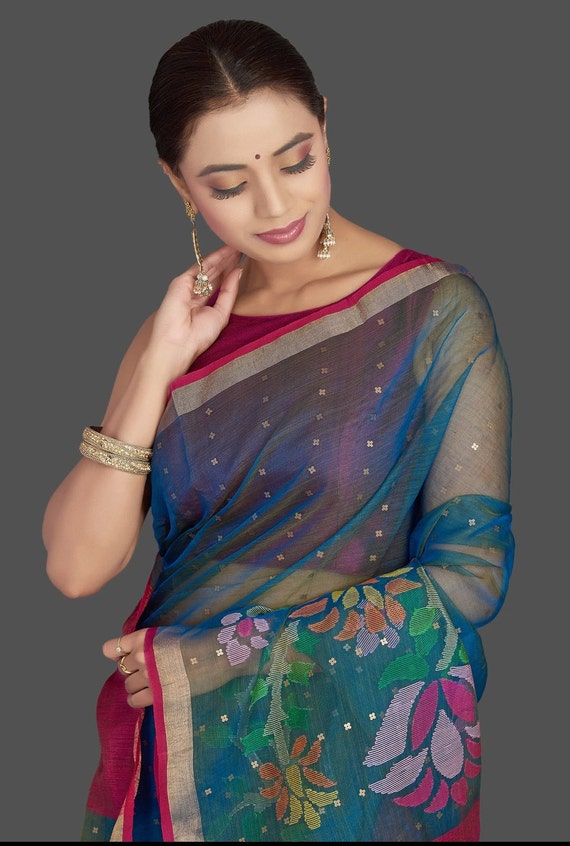 Peacock and Floral Motif Work Muslin Silk Jamdani Saree in Phthalo Gre –  Bengal Looms India