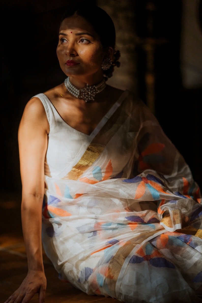 Exclusive Muslin Jamdani Saree; Multicolour Jamdnai Work; Falls And Pikko; DHL Shipping in 4 to 5 days