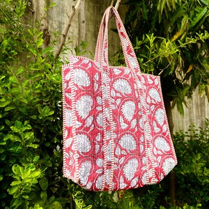 Indische Tragetaschen Handblock Gedruckt Einkaufstasche Koralle Rot Schulter Handtasche Weiß Lotus Floral Vintage ToteBag Geschenk Für Ihre Oma Mama Tante