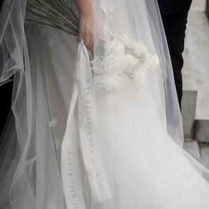 Custom Wedding Bouquet Tie/ Bridal Bouquet/ Bridal Wedding Bouquet Ribbon/ Wedding Flower/ Bouquet Wrap/ Personalized  Wedding Decor/ribbon
