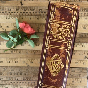 The New Student’s Reference Work, Volume V, with lesson outlines and index, 1917