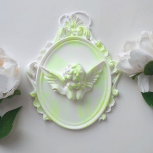 Green glitter angel cherub, new folk art, baroque rococo, cherub sculpture for hanging, vintage wall decoration, French vintage / romantic